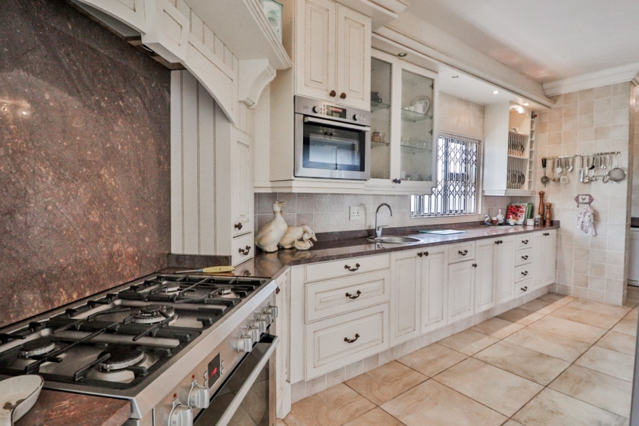7 Bedroom Property for Sale in Myburgh Park Western Cape